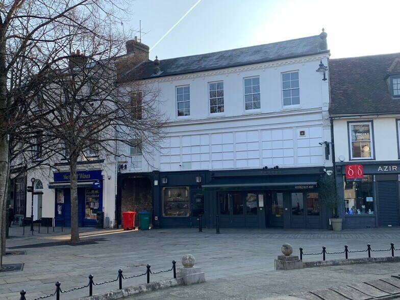 1 & 3 Parliament Sq, Hertford à vendre - Photo du bâtiment - Image 3 de 18