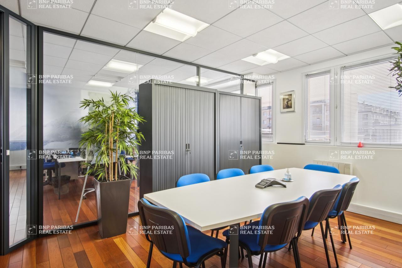 Office in Bussy-Saint-Georges for sale Interior Photo- Image 1 of 27