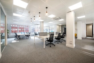 19-21 Great Tower St, London for lease Interior Photo- Image 2 of 10