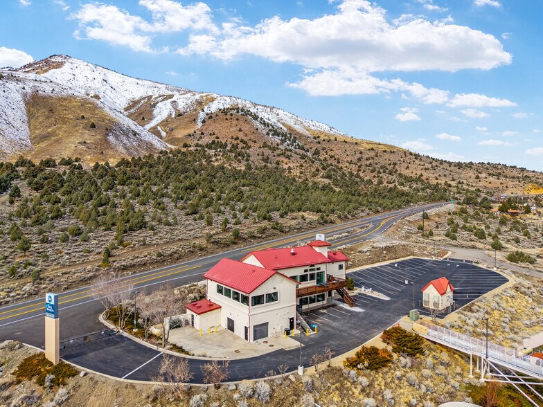 1929 US-395, Gardnerville, NV à vendre - Photo du bâtiment - Image 3 de 89