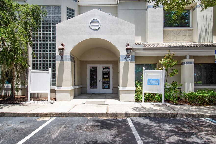 410 Jacksonville Dr, Jacksonville Beach, FL à vendre - Photo du bâtiment - Image 2 de 7