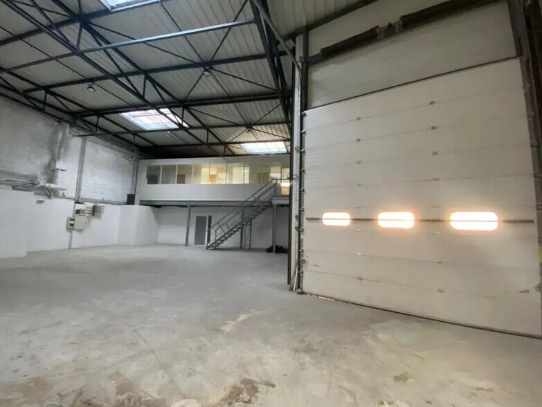Flex in Saint-Priest for sale - Interior Photo - Image 3 of 6