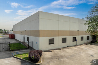 Plus de détails pour 10660 Fallstone Rd, Houston, TX - Industriel à vendre