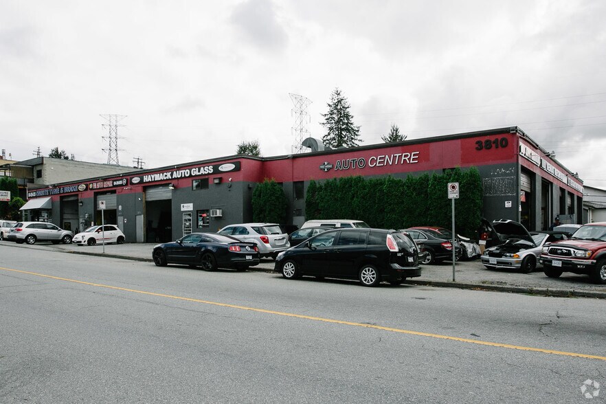 3810-3824 1st Ave, Burnaby, BC à vendre - Photo du bâtiment - Image 1 de 1