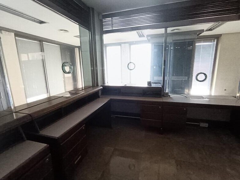 Commerce de détail dans Córdoba, Córdoba à vendre - Photo du bâtiment - Image 2 de 4