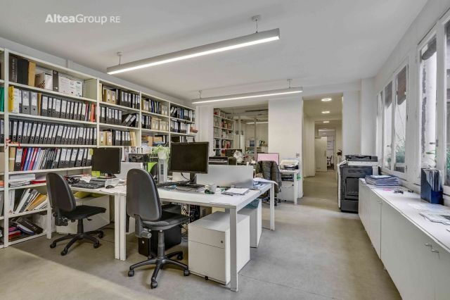 Bureau dans Paris à vendre Photo du bâtiment- Image 1 de 11