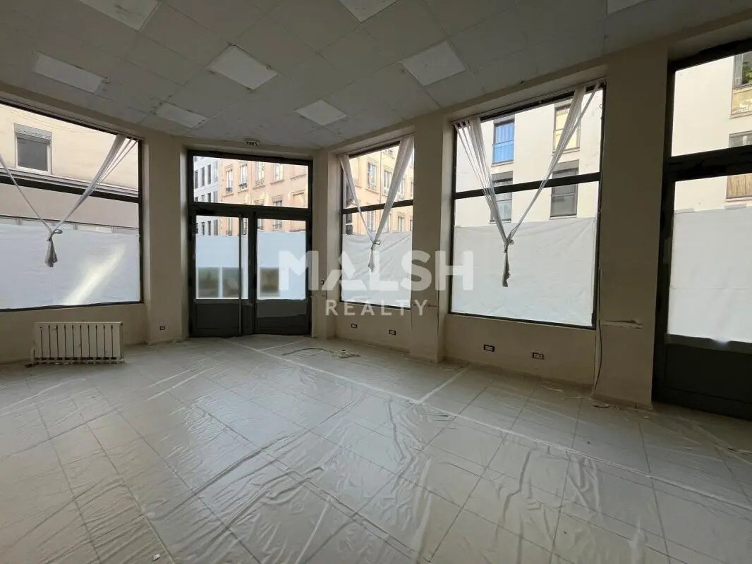 Commerce de détail dans Lyon à louer Photo intérieure- Image 1 de 6