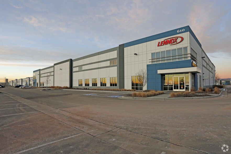 610 E 55th Ave, Denver, CO for lease - Primary Photo - Image 2 of 10