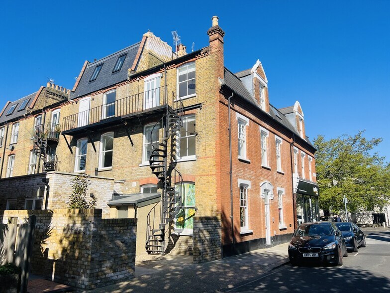 400 Richmond Rd, Twickenham à vendre - Photo du bâtiment - Image 3 de 4