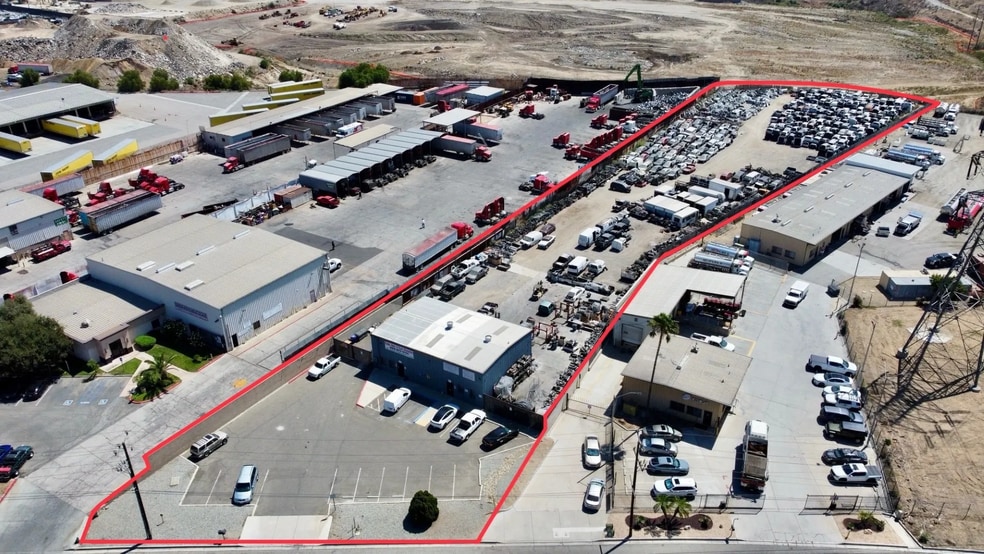 2821 Industrial Dr, Bloomington, CA for sale - Primary Photo - Image 1 of 5