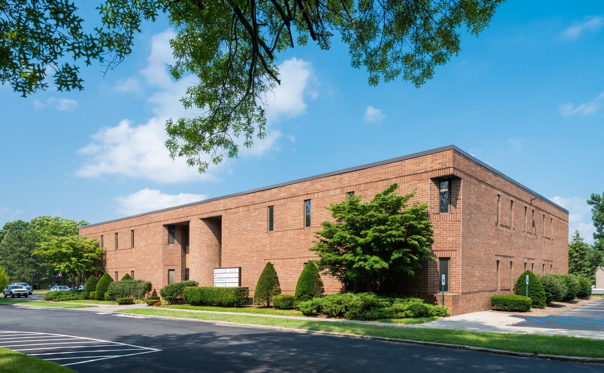 2 Computer Dr W, Albany, NY for lease Primary Photo- Image 1 of 16