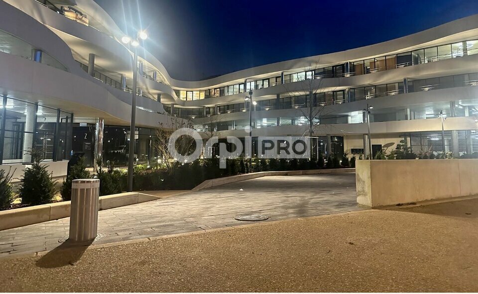 Office in Bezannes for lease Building Photo- Image 1 of 2