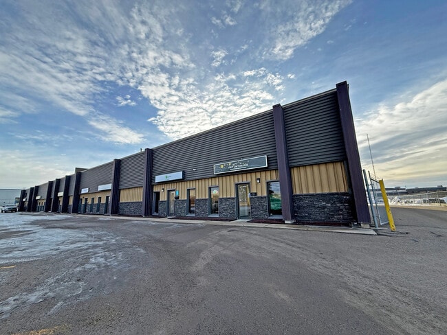 More details for 6721 67 Ave, Red Deer, AB - Industrial for Lease