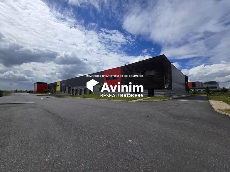 Industrial in Louvres for lease - Building Photo - Image 3 of 6