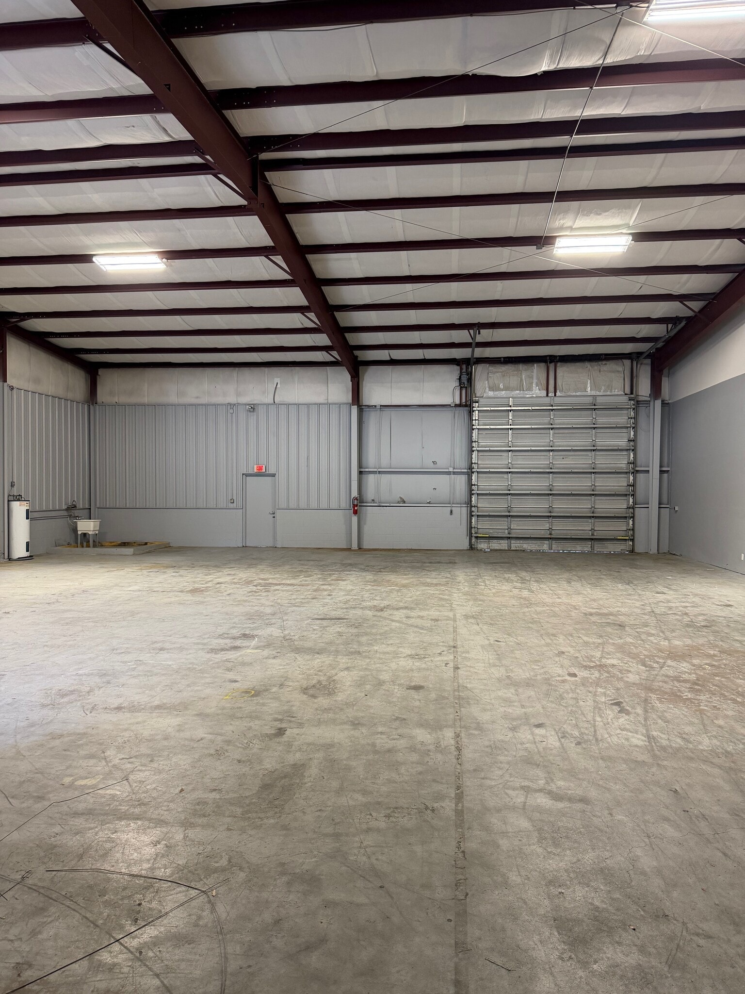 970-1010 Ocoee Apopka Rd, Apopka, FL à louer Photo intérieure- Image 1 de 4