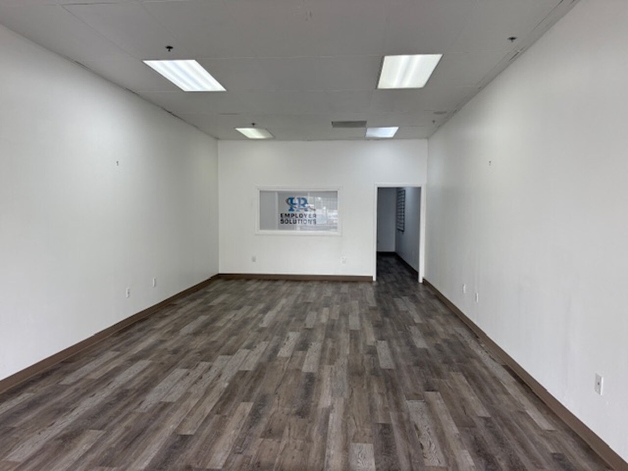 11450-11460 Washington Blvd, Whittier, CA for lease Interior Photo- Image 1 of 9