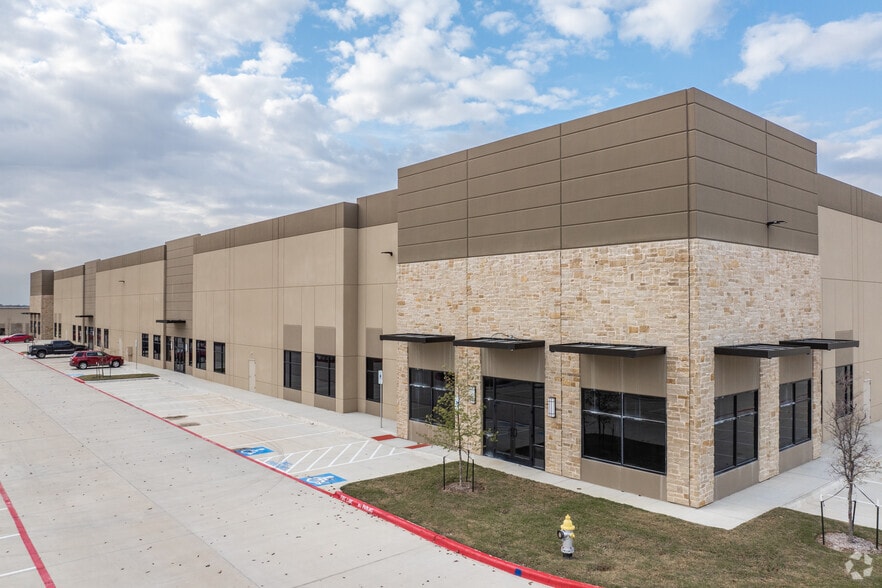 650 Corporate St, Prosper, TX for lease - Building Photo - Image 3 of 5