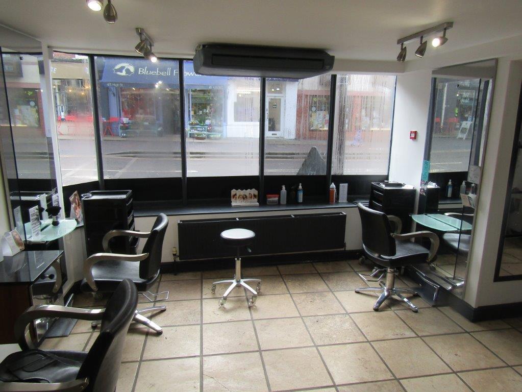 40-42 High St, Newport Pagnell for lease Interior Photo- Image 1 of 2