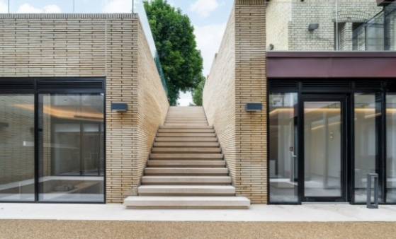 120 Cockfosters Rd, Barnet à louer - Photo du bâtiment - Image 3 de 4