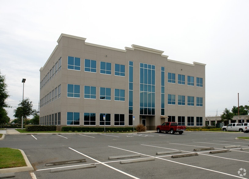 1645 E Highway 50, Clermont, FL à louer - Photo du bâtiment - Image 2 de 12