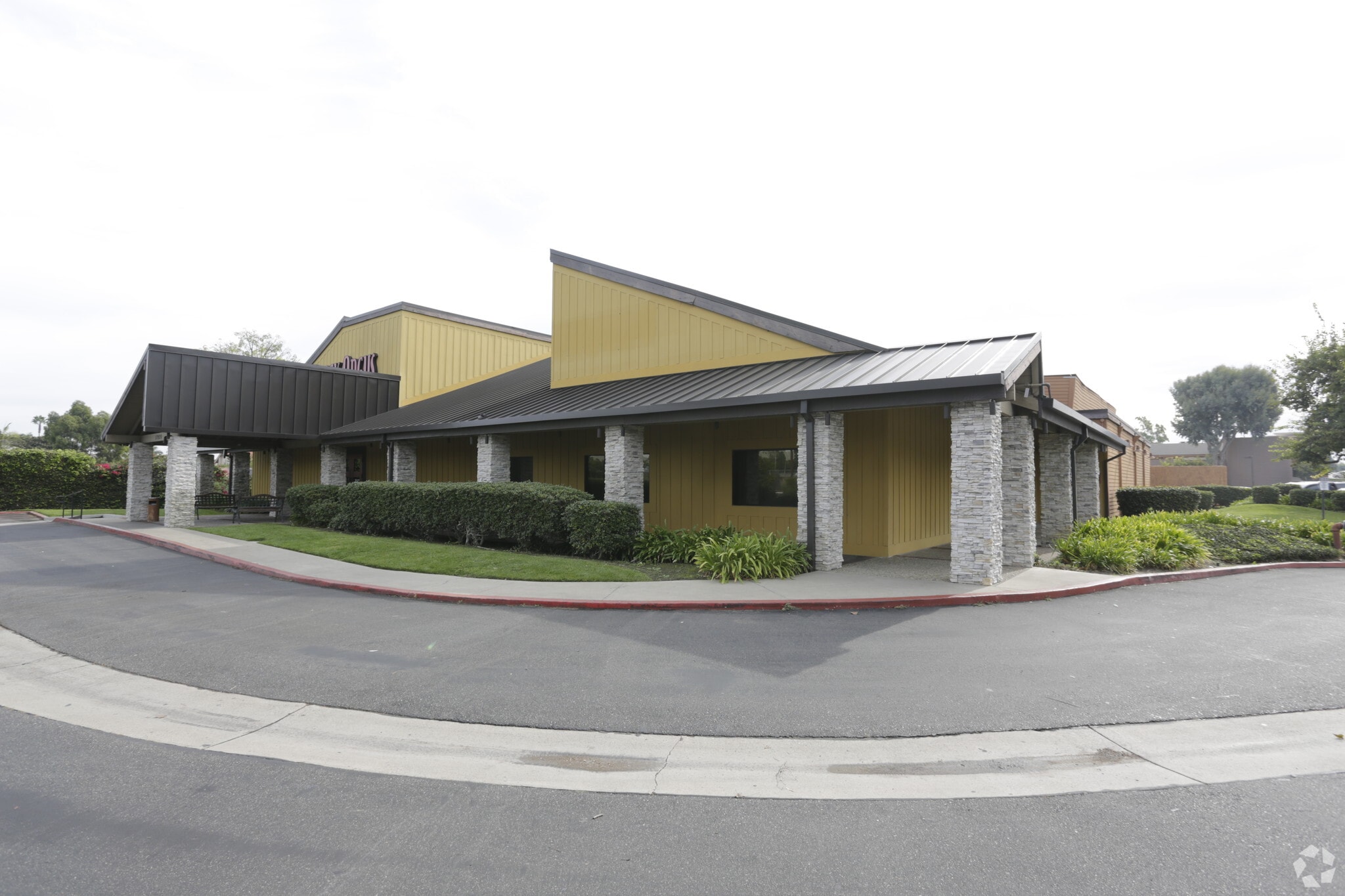 17920 Brookhurst St, Fountain Valley, CA for sale Primary Photo- Image 1 of 3