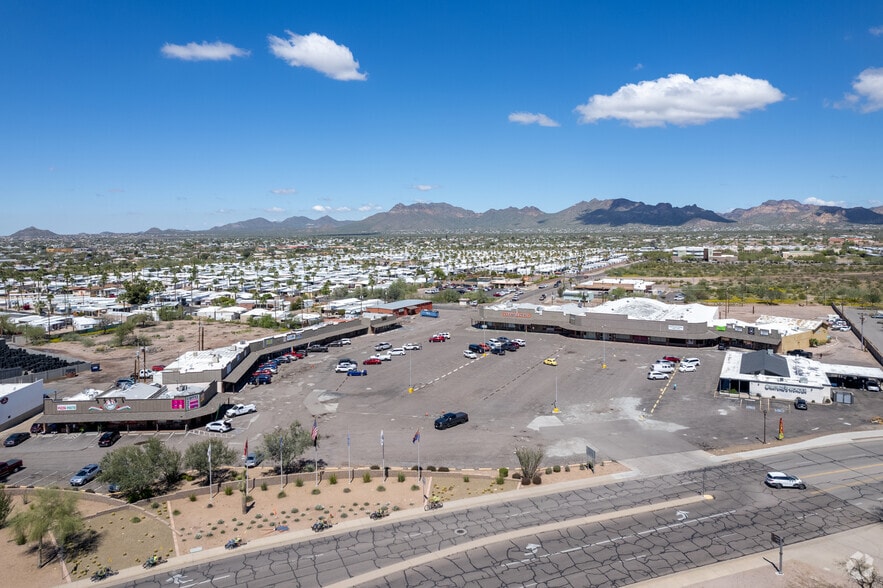 300-350 W Apache Trl, Apache Junction, AZ for lease - Building Photo - Image 1 of 36