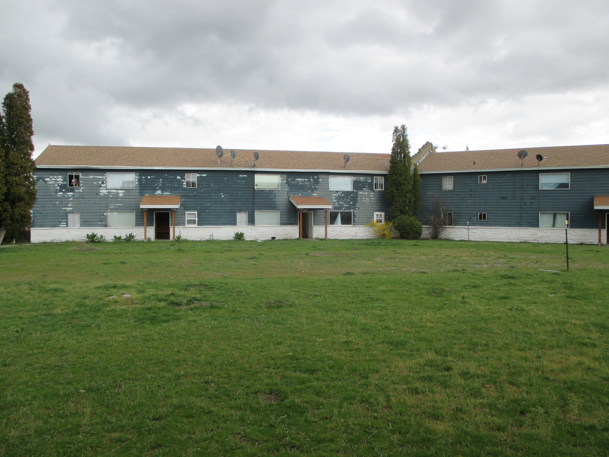 7723 W Sunset Hwy, Spokane, WA à vendre Photo principale- Image 1 de 26