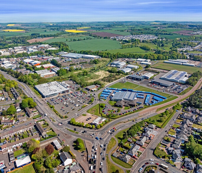 8 Tom Johnston Rd, Dundee for sale - Building Photo - Image 2 of 8