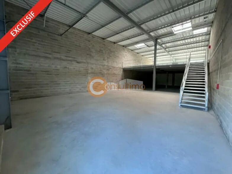 Local d'activités dans Mios à vendre - Photo intérieure - Image 2 de 8