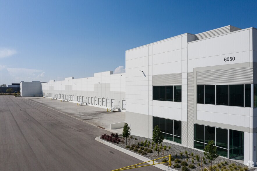 6050 Washington St, Denver, CO à louer - Photo du bâtiment - Image 2 de 10