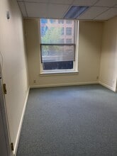 132 SW 3rd Ave, Portland, OR for lease Interior Photo- Image 2 of 5
