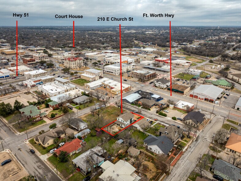 210 E Church St, Weatherford, TX à vendre - Photo du bâtiment - Image 3 de 42