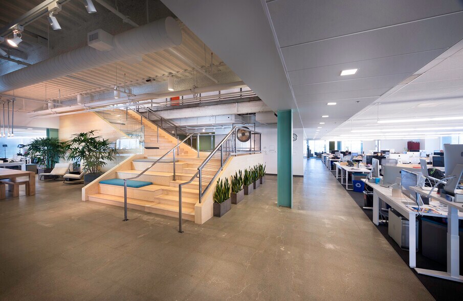 305 Walnut St, Redwood City, CA à louer - Photo intérieure - Image 2 de 8