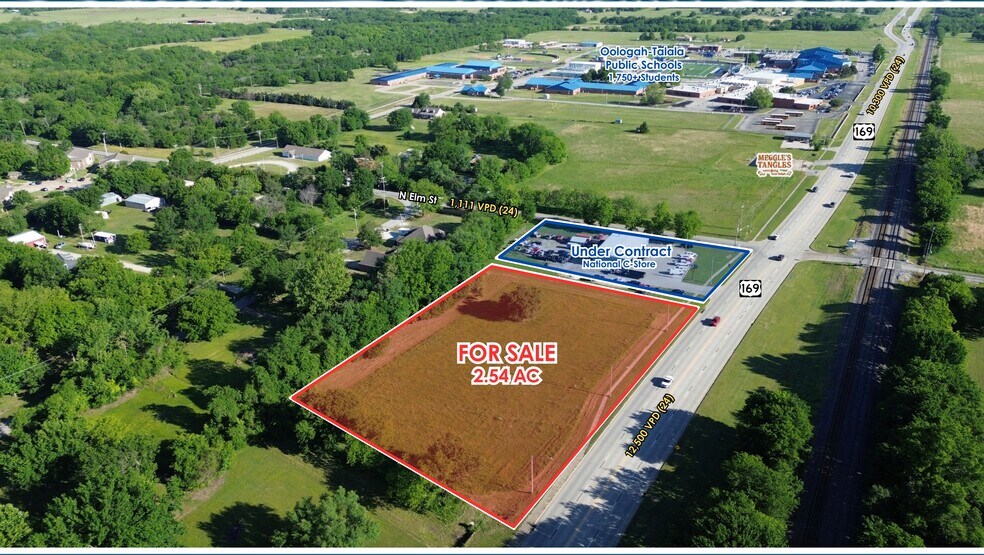 385 N Elm St, Oologah, OK à vendre - Aérien - Image 2 de 3