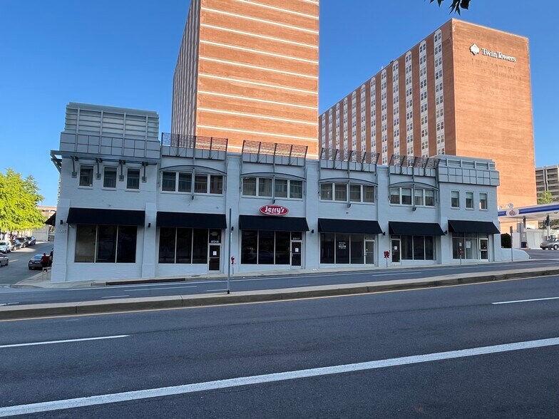 8501-8525 Colesville Rd, Silver Spring, MD à louer - Photo du bâtiment - Image 2 de 2