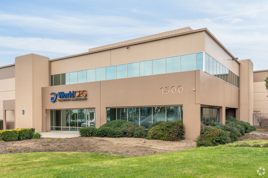 1500-1510 S Hellman Ave, Ontario, CA for lease - Primary Photo - Image 1 of 5