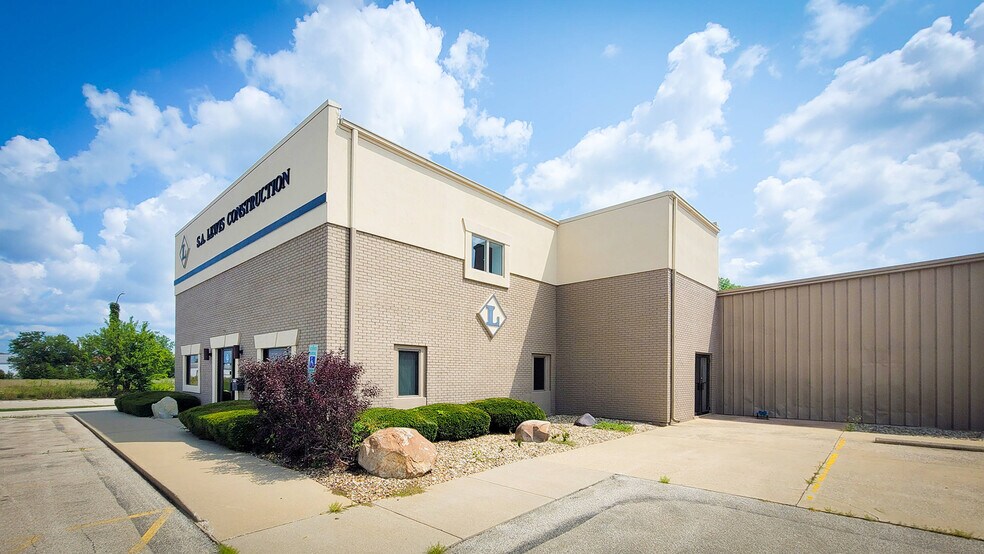 140 Lewis Park Dr, Mt Zion, IL à vendre - Photo du bâtiment - Image 2 de 10