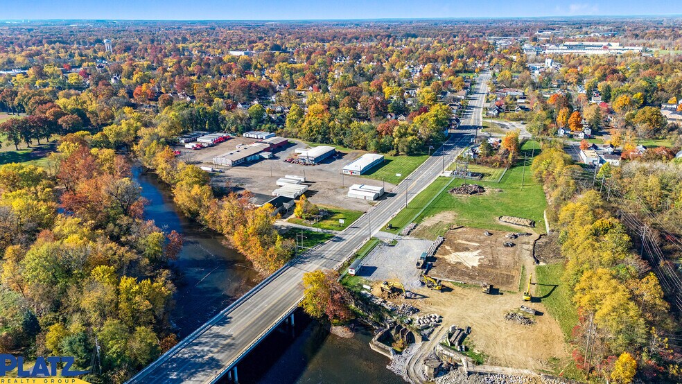 645 Summit St NW, Warren, OH à louer - Photo du bâtiment - Image 2 de 12