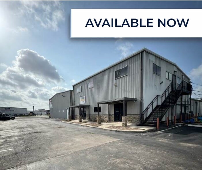 1818 Federal Rd, Houston, TX for lease - Building Photo - Image 3 of 9