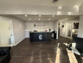 4004 Campbell St, Valparaiso, IN for lease Interior Photo- Image 1 of 7