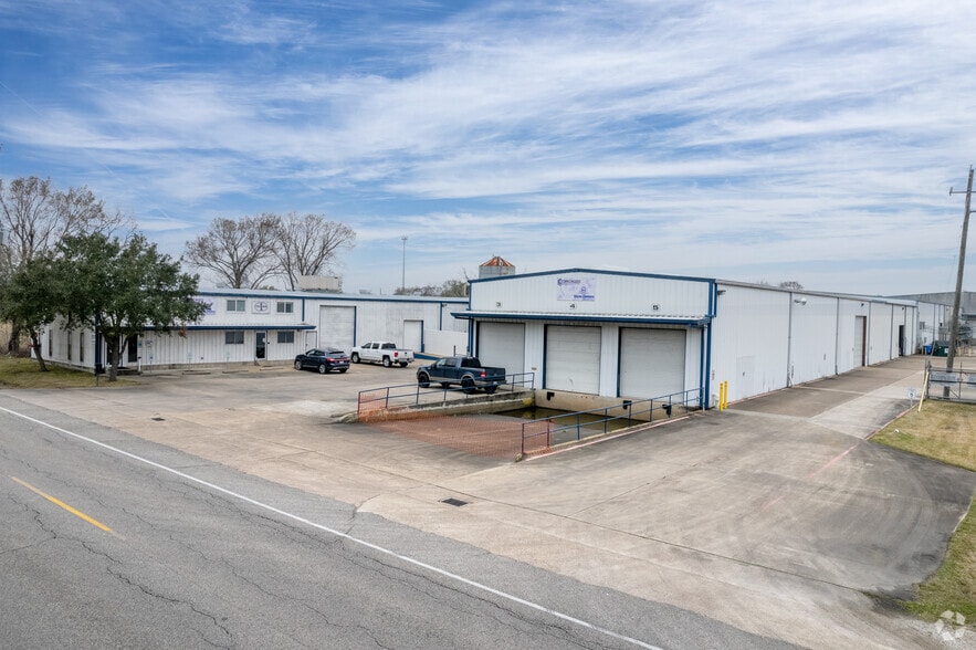 8101 Fite Rd, Pearland, TX for lease - Primary Photo - Image 2 of 26