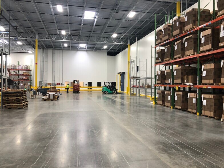 3800 Naturally Fresh Blvd, College Park, GA à louer - Photo intérieure - Image 2 de 9