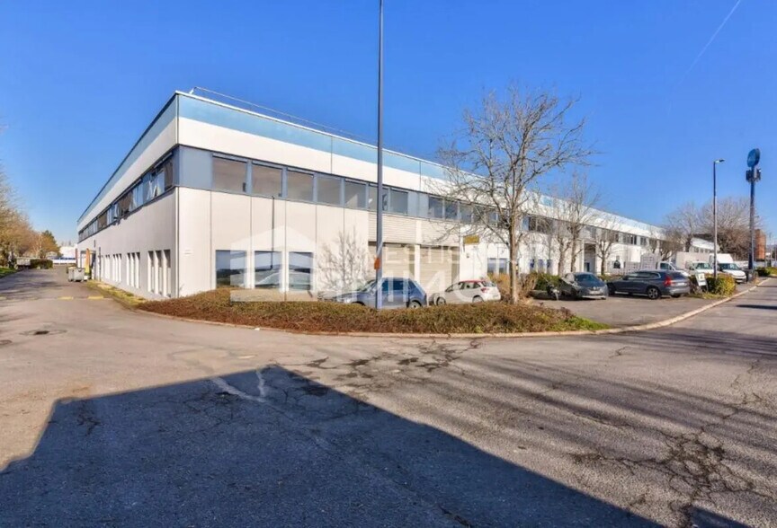 Flex in Aulnay-sous-Bois for lease - Building Photo - Image 3 of 6