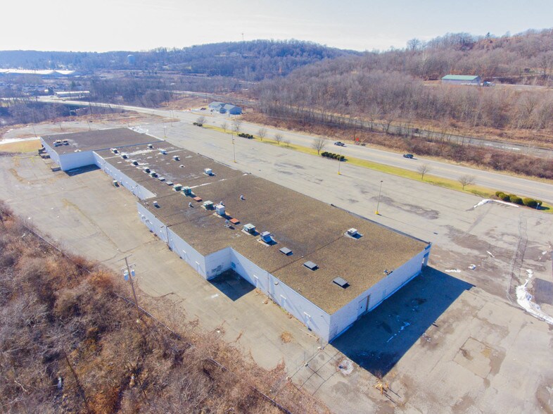 6798-6816 Big Beaver Blvd, Beaver Falls, PA à louer - Photo du bâtiment - Image 3 de 32