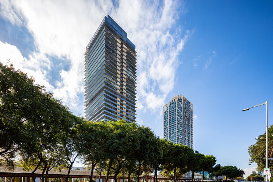 Carrer de la Marina, Barcelone, Barcelona à louer - Photo du bâtiment - Image 3 de 7