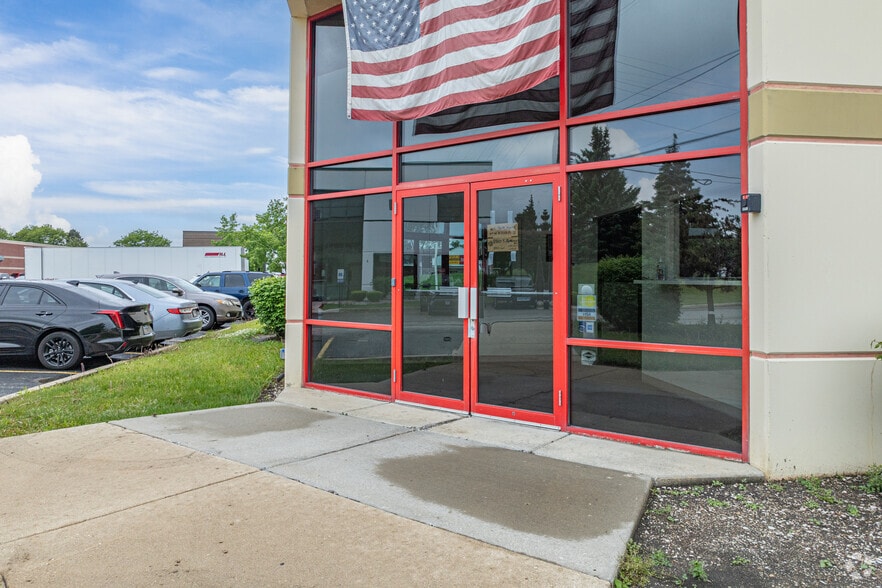 130 S Addison Rd, Addison, IL for sale - Building Photo - Image 3 of 5