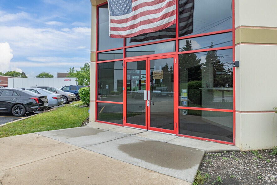 130 S Addison Rd, Addison, IL à vendre - Photo du bâtiment - Image 3 de 5