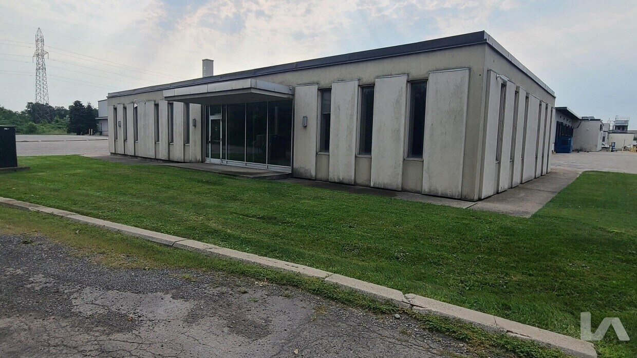 590 Nash Rd, Hamilton, ON for lease Interior Photo- Image 1 of 6