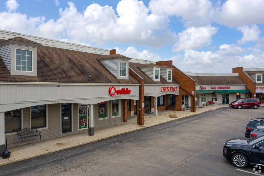 1795-1807 S Washington St, Naperville, IL à louer - Photo du bâtiment - Image 3 de 10