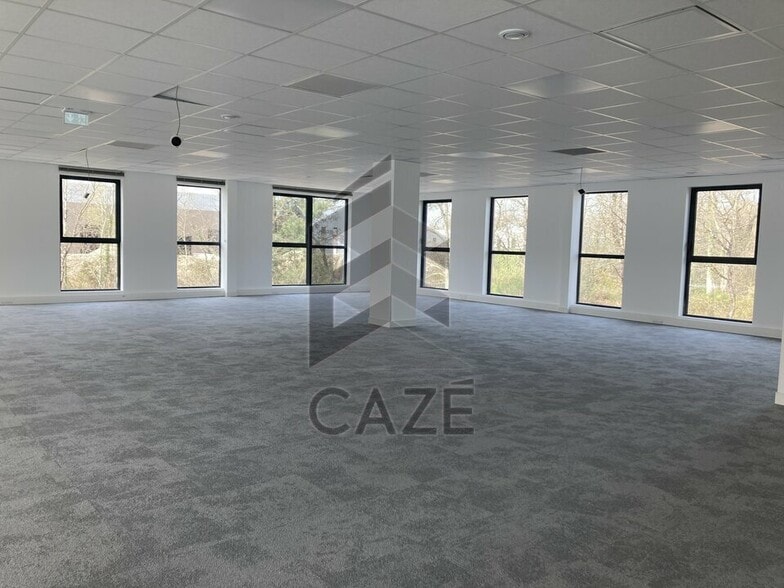 Flex in Mérignac for sale - Interior Photo - Image 2 of 3